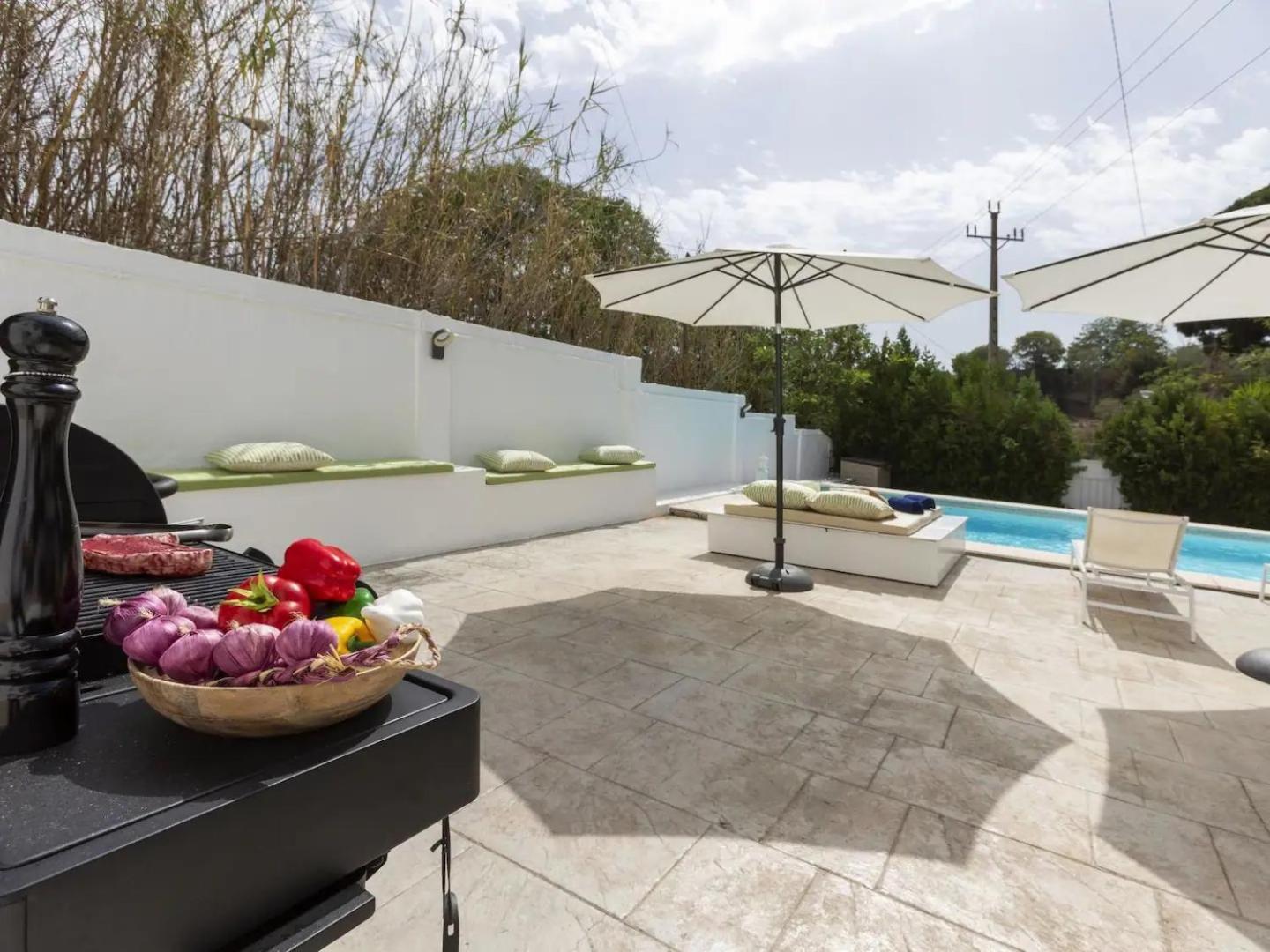 Casa Canyet Con Piscina A Un Paso De Barcelona Y La Playa Badalona Zewnętrze zdjęcie