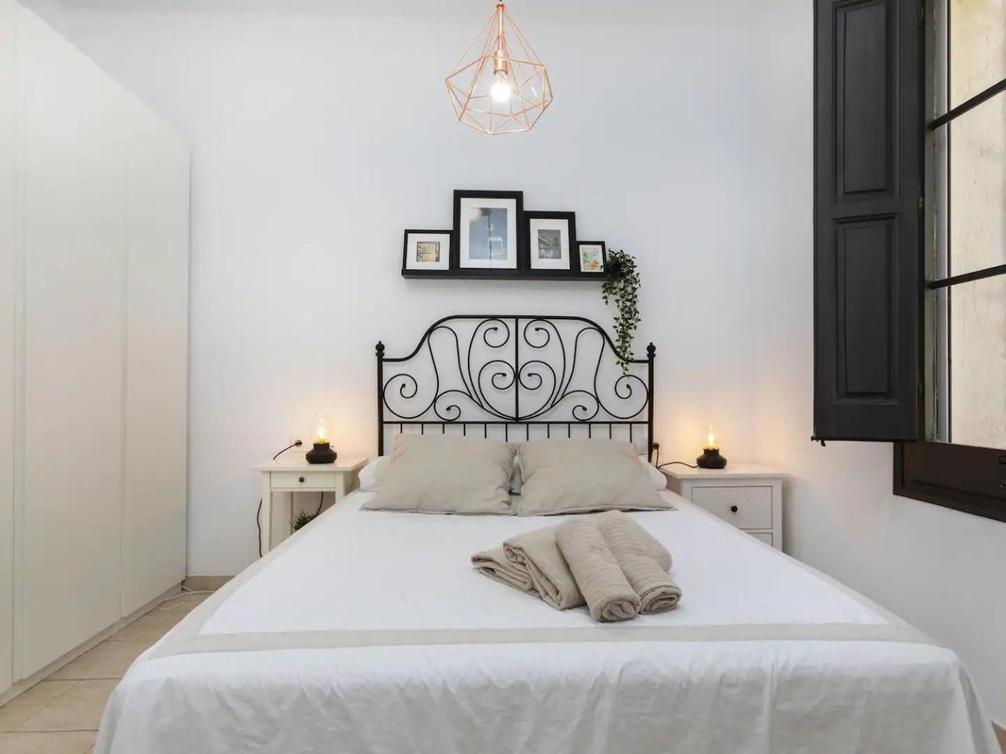 Casa Canyet Con Piscina A Un Paso De Barcelona Y La Playa Badalona Zewnętrze zdjęcie