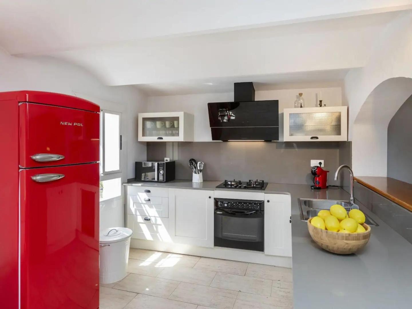 Casa Canyet Con Piscina A Un Paso De Barcelona Y La Playa Badalona Zewnętrze zdjęcie